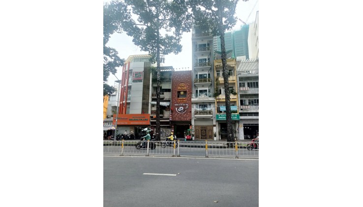 BÁN MẶT TIỀN ĐƯỜNG TRẦN HƯNG ĐẠO - QUẬN 1 - 82 M2