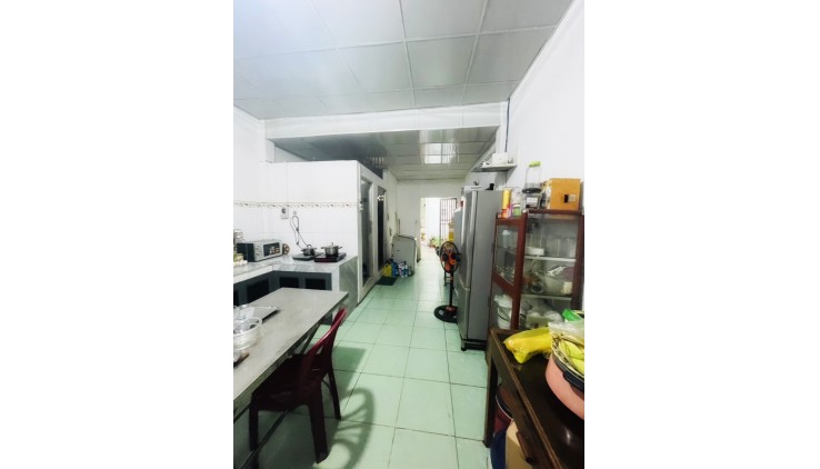 Bán nhà kế Hòa Bình quận Tân Phú Dtcn 75m2- 4 x 19M chỉ 5.4 tỷ tl