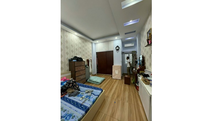 Bán nhà VTKD 6m Gò Dầu quận Tân Phú 4 x 18m- 3 tầng chỉ 8.8 tỷ tl tốt
