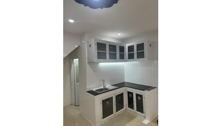 Cần Bán Nhanh căn nhà mới ô tô vô gần sát cửa vị trí tại quận7, TPHCM