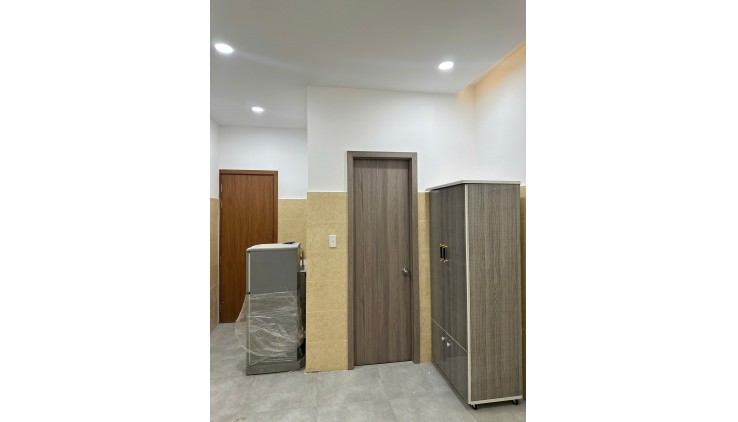 CÓ 2 PHÒNG FULL NỘI THẤT ĐẦU THÁNG 12 VÀO Ở CHÍNH CHỦ CẦN CHO NỮ THUÊ