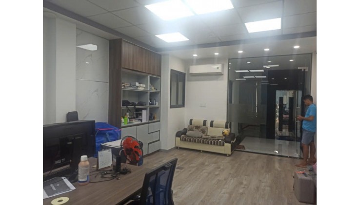 Bán Nhà Mặt tiền  Đồ Sơn - ngay Thăng Long  - Cộng Hòa, 4.5x16.5m, 6 T - 6PN, 18.9 tỷ.