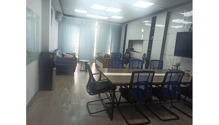 Bán Nhà Mặt tiền  Đồ Sơn - ngay Thăng Long  - Cộng Hòa, 4.5x16.5m, 6 T - 6PN, 18.9 tỷ.