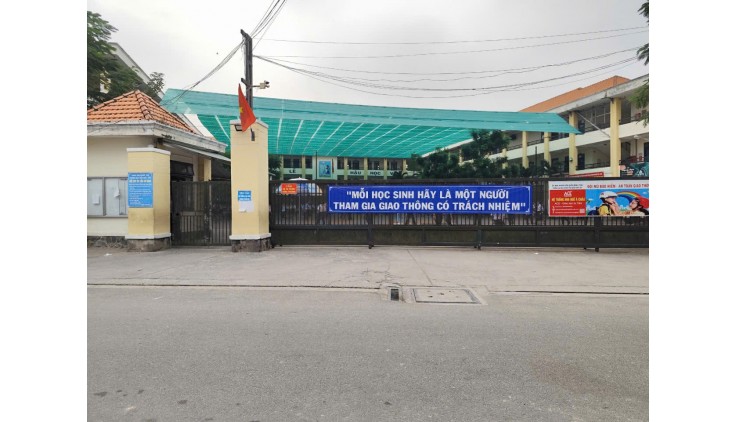 Nhà mới đón tết Kênh Nước Đen ngay trường học hẻm 6m thông KD 56m2,2Tầng Nhỉnh 4 tỷ