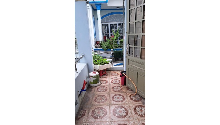 Nhà Gấp Bán Lô Góc Phạm Văn Bạch 40mz,Nhỉnh 5 Tỷ Phường 15 Tân Bình
