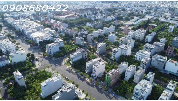 BÁN TOÀ NHÀ -  CHDV GÓC SIÊU ĐẸP 202M2 GIÁ 17,8 TỶ