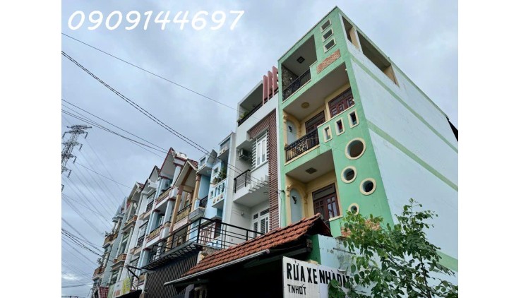 Bán Nhà 4 tầng Mặt tiền đường Tân Chánh Hiệp 07, phường TCH, Q12, dt 92m2 (4mx22m) Giá 9,3Tỷ