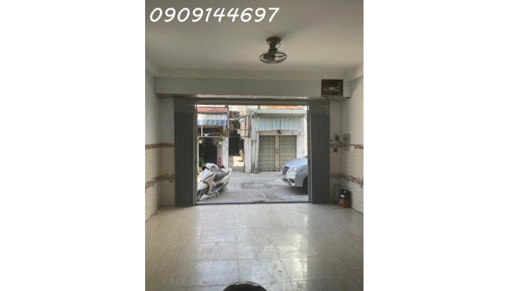 Bán Nhà 4 tầng 1/ đường LÊ VĂN KHƯƠNG, phường HT, Q12, dt 102m2 (5mx20m) Hẻm 6m. Giá 7,7Tỷ