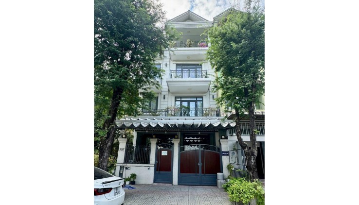 NHÀ ĐẸP- GIÁ TỐT CẦN BÁN NHANH Căn Nhà Mặt Tiền 113 đường số 2, KDC Ven Sông, P.Tân Phong, Q7, TPHCM