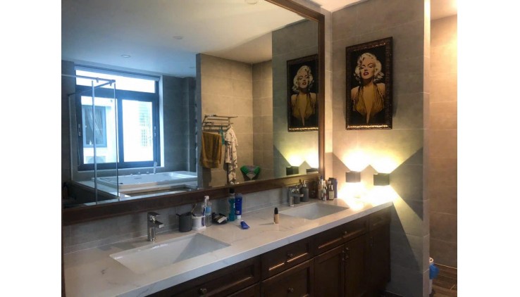 NHÀ ĐẸP- GIÁ TỐT CẦN BÁN NHANH Căn Nhà Mặt Tiền 113 đường số 2, KDC Ven Sông, P.Tân Phong, Q7, TPHCM