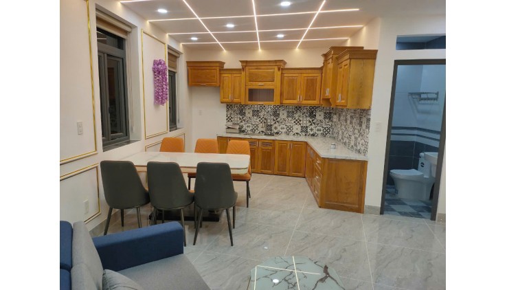 BÁN TOÀ NHÀ -  CHDV GÓC SIÊU ĐẸP 202M2 GIÁ 17,8 TỶ