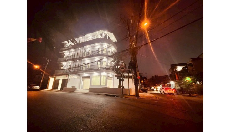 BÁN TOÀ NHÀ -  CHDV GÓC SIÊU ĐẸP 202M2 GIÁ 17,8 TỶ