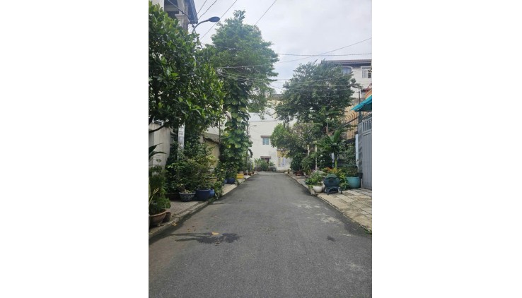 KHU BIỆT THỰ CAO CẤP - ĐƯỜNG LỚN 2 XE TẢI QUA LẠI - BIỆT THỰ SÂN VƯỜN ĐẸP NHẤT KHU - FULL NỘI THẤT SỊN