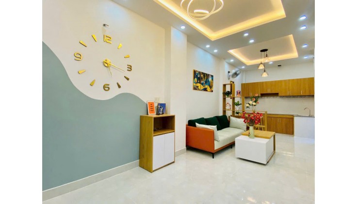 Bán nhà Quang Trung-GV, hxh,(4.2*10m), nhà nở hậu, tặng nội thất, 1 trệt 1 lầu, sân thượng, 4.55 Tỷ