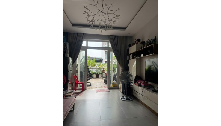 Bán nhà MT KD 5 tầng thang máy. Lạc Long Quân,P10, Tân Bình, 4 x 19, chủ ngộp ngân hàng, chỉ 19.5 tỷ