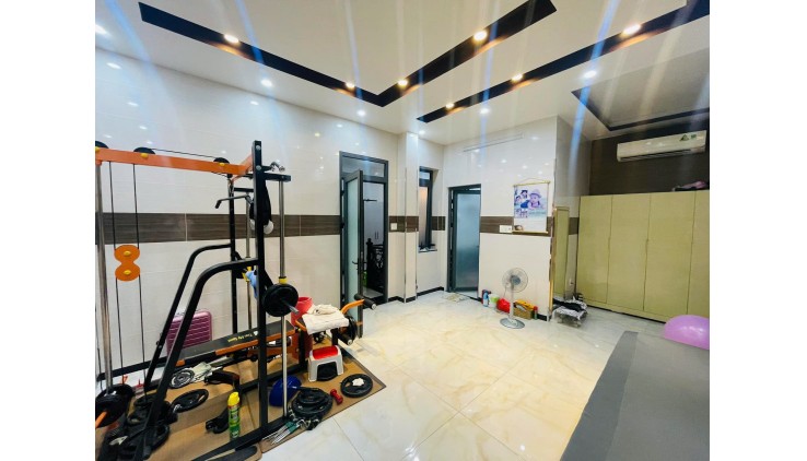 Bán nhà Hẻm 6m Nguyễn Sỹ Sách - gần Chợ Tân Trụ, DT: 7x13.5m, 4 Tầng - 5PN, 10.5 tỷ.