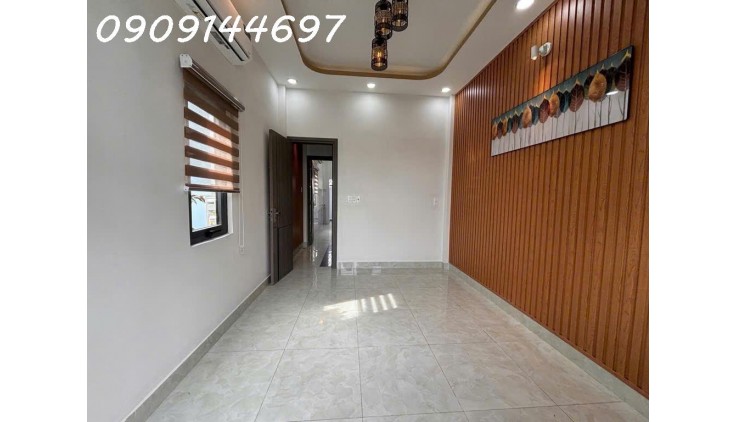 Nhà 2 tầng Mặt tiền đường THỚI AN 11, phường THỚI AN, Q12, dt 63m2 (4,2mx15m) Giá 3,95tỷ