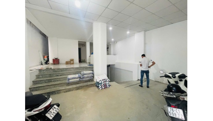 Bán nhà CHDV 39 phòng, 7 tầng thang máy, Lê Ngã, Tân Phú, hẻm 5m, Chỉ 29 tỷ