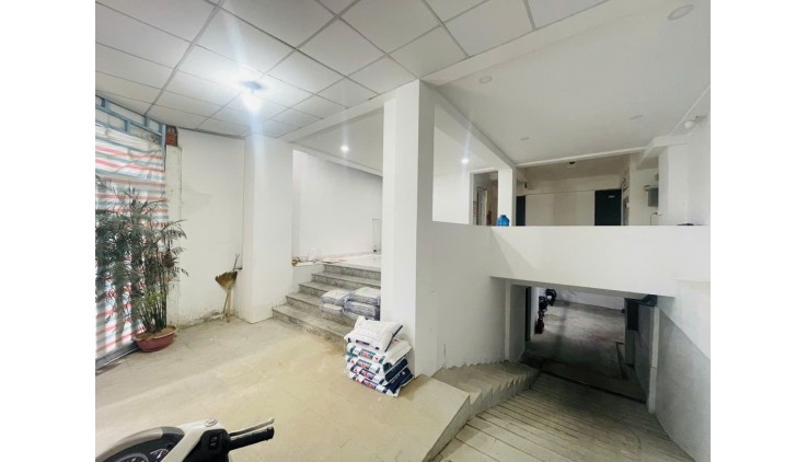 Bán nhà CHDV 39 phòng, 7 tầng thang máy, Lê Ngã, Tân Phú, hẻm 5m, Chỉ 29 tỷ