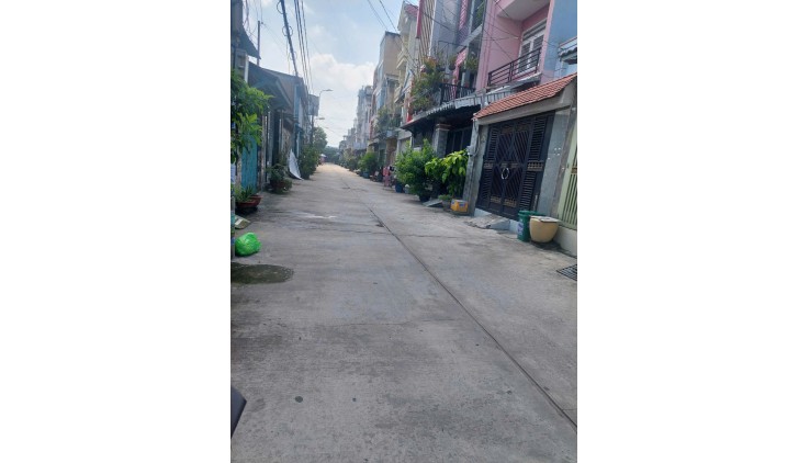Mua nhà đón tết Lê Văn Quới ngay ngã tư 4 xã hẻm 5m sát mặt tiền 64m2,3Tầng Nhỉnh 5tỷ