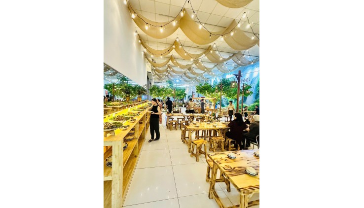 Quận 8 ! SANG RẺ NHÀ HÀNG CHAY GÓC 2 MT ! QUY MÔ LỚN VÀ MỚI TOÀN BỘ, Tel : 0961845466 ( chính chủ )