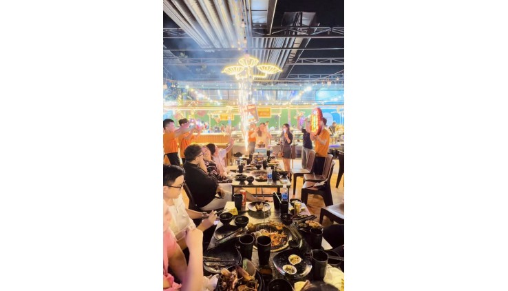 SANG NHƯỢNG NHÀ HÀNG BUFFET HẢI SẢN  Vị Trí : 189 tại 27/23 Phạm Hùng - Bình Hưng - Bình Chánh - Hồ Chí Minh