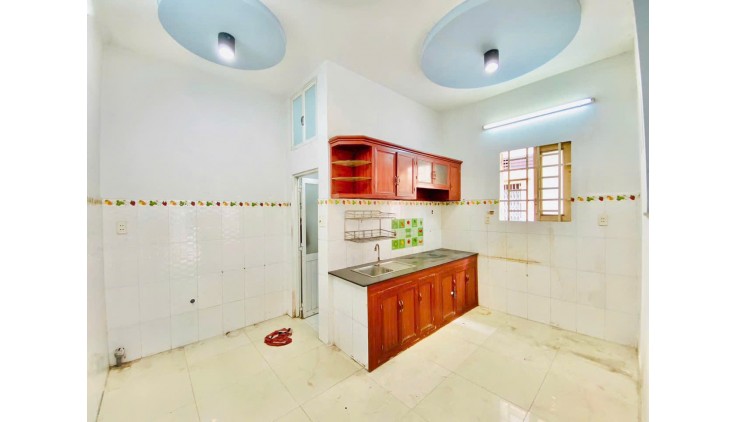 Bán nhà lô góc 2 mặt hẻm thông thoáng , ô tô thông 46m2, 2PN, 2WC, Gò Vấp, 4.59 tỷ, SHR