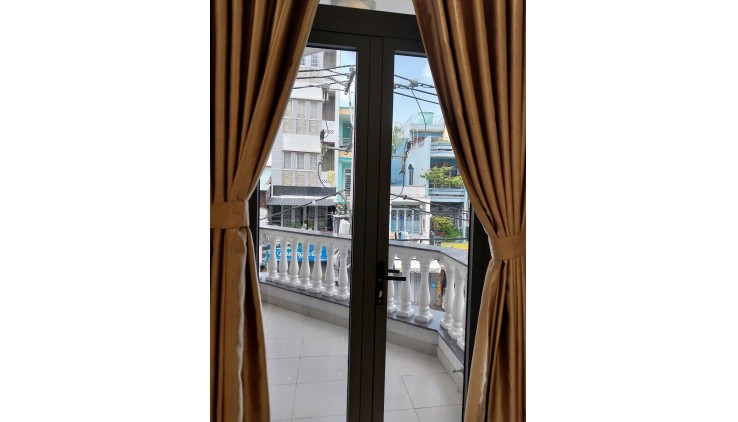 Cho thuê nhà có thể ở kết hợp kinh doanh đa ngành nghề như làm đẹp spa ,yoga ,hoặc VP