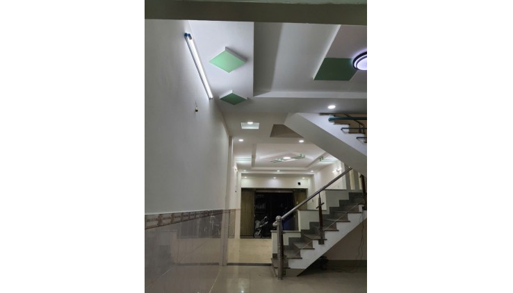 Nhà mới ở ngay đón tết HL3 ngay Aeon Tân Phú hẻm 5m 60m2,2Tầng 5 tỷ