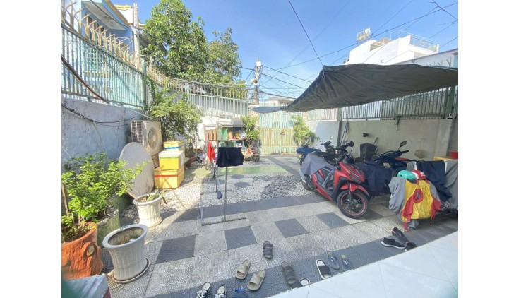 SAU LƯNG PHÚ MỸ HƯNG - BIỆT THỰ SÂN VƯỜN - 123M2 CÔNG NHẬN ĐỦ - NGANG HOÀNH TRÁNG 7.3M - 3 TẦNG - P. TÂN PHÚ, QUẬN 7 - CHỈ 6.x TỶ - CHỐT GẤP ‼️