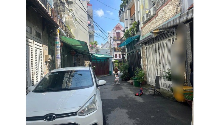 Bán Nhà 4 tầng đường BÙI VĂN NGỮ, phường HT, Q12, dt 38,3m2 (4mx10m) Hẻm 6m thông Giá 4,4Tỷ (TL)