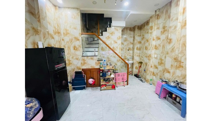 Nhỉnh 5 tỷ có nhà Mặt tiền Tân Sơn Nhì - gần Trương Vĩnh Ký, 4.2x5m, 3 T, ko lộ giới.