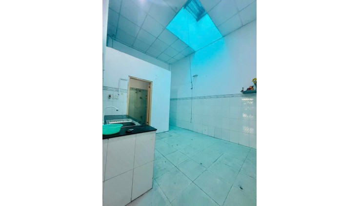 Bán nhà Mặt tiền Tây Sơn - ngay Chợ Tân Hương - Gò Dầu, 5.3x17m, Cấp 4, 5.9 tỷ