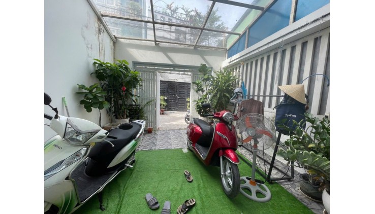 Bán nhà 4 tầng, 75m², 4PN, 4WC gần khu du lịch Bến Xưa  Q.12 chỉ 6.2 tỷ tl, sổ đỏ