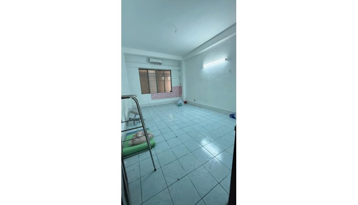 CHO THUÊ MẶT SÀN 2P - LẦU 2  Vị Trí : Nguyễn Thái Bình - Q1 - Hồ Chí Minh