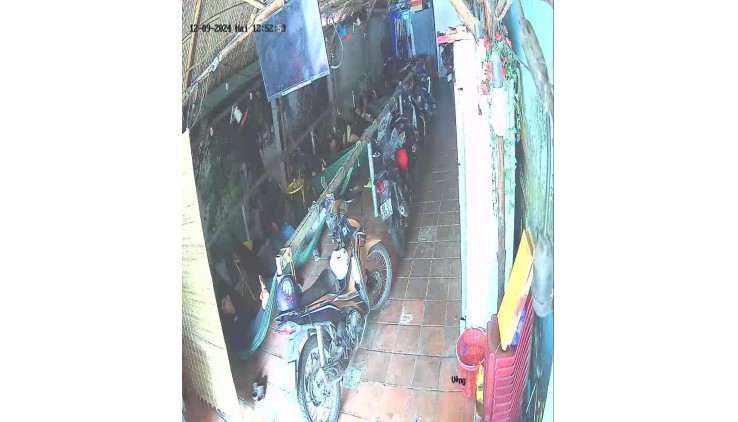 Chính chủ Sang nhượng lại gấp quán ăn, trà trái cây 7x ( bao cọc 15tr ) thuê 10t