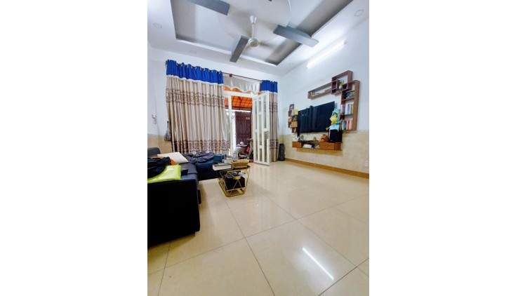 Nhà mới đón tết 26/3 ngay Aeon Tân Phú sát chợ hẻm 5m thông 54m2,4Tầng 6 tỷ