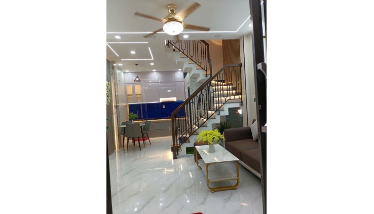 Chỉ nhỉn 3. tỷ có ngay  nhà 2 tầng, 28m², 2PN, 2WC, Gò Vấp