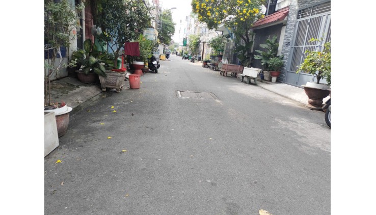 Mua nhà đón tết Lê Văn Quới ngay ngã tư 4 xã hẻm nhựa 8m thông KD 44m2,2Tầng Nhỉnh 4tỷ