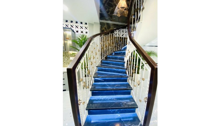 Bán nhà đẹp đón tết Hậu Giang, P12 ,Q6, nở tiền 7.3m x 11.5m, 6.5 tỷ