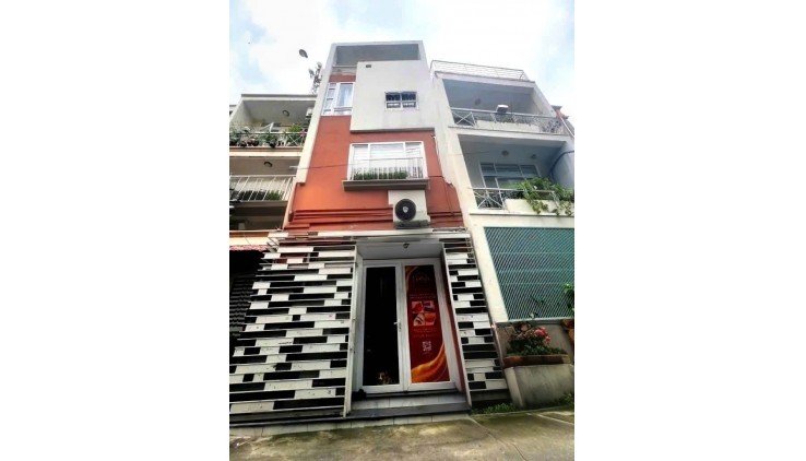 CC Bán nhà  Nguyễn Thượng Hiền Bình Thạnh - 40M2X 5 tầng, ô tô đậu cửa, giá 7.4 tỷ