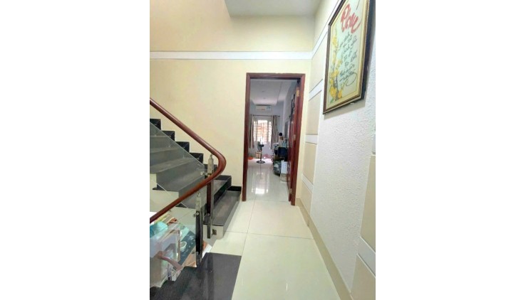 SÁT MẶT TIỀN  ĐƯỜNG SỐ 30M VĨNH HỘI 
NGANG 4 X 13 M 
ĐÚC XÂY MỚI 3 TẤM 

CÓ 6 TỶ