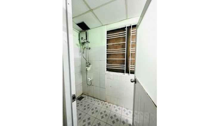 Nhà Mới Về, DT 49m2 ( 4.7 x 10 ) x 2 tầng, Hiệp Bình Chánh, Thủ Đức, giá chỉ 3.45 tỷ