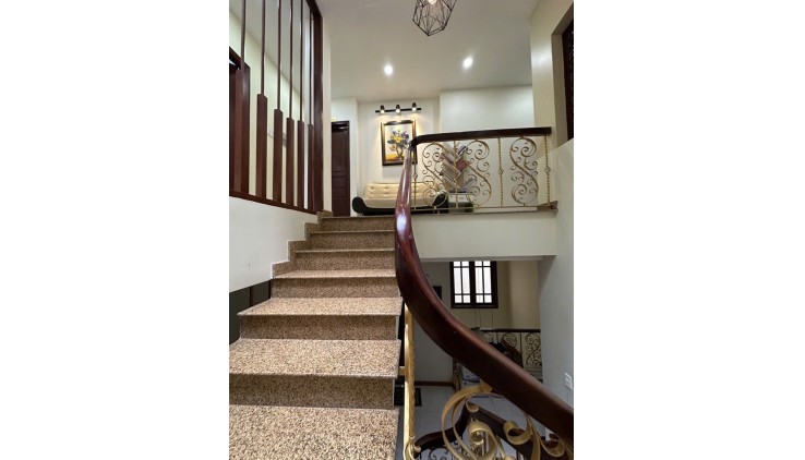 BIỆT THỰ KHU VIP NAM LONG, QUẬN 7. 170m2 - 5 TẦNG - NGANG 8M - CHỈ 22.3 TỶ
