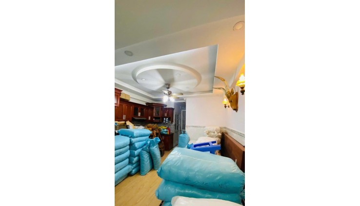 Bán nhà Mt 5 tầng kinh doanh đa ngành, 4.1m x 17m. Nguyễn Ngọc Nhựt, Tân Phú, giá 12.7 tỷ