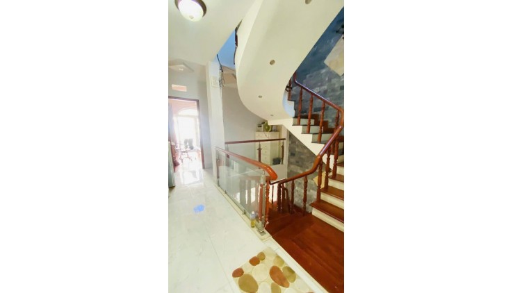Bán nhà Mt 5 tầng kinh doanh đa ngành, 4.1m x 17m. Nguyễn Ngọc Nhựt, Tân Phú, giá 12.7 tỷ