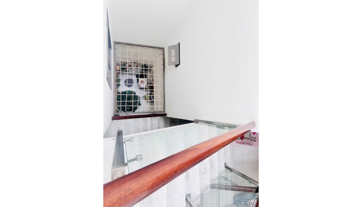 NHÀ GÒ VẤP- GIÁP TÂN BÌNH- HXH SÁT MẶT TIỀN- 80M2- 4 TẦNG- NHỈNH 7 TỶ.