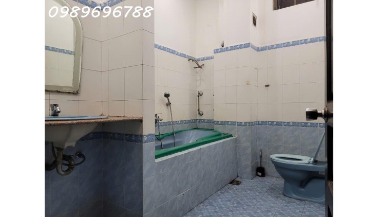 Nhà Mặt tiền Lế Quang Định gần BÀ CHIỂU ngang 6m dài 30 3 tầng giá thương lượng