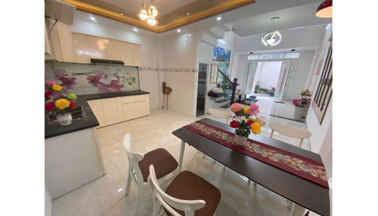 Bán Nhà HXH Nguyễn Văn Lượng (5x12) gần Citi Land, 5 Tầng, Chỉ Nhỉnh 8 Tỉ