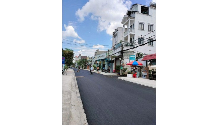 Nhà 1,5 tầng đường THỚI AN 15, phường TA, Q12, dt 65m2 (4mx17m). Hẻm Ôtô thông. Giá 4,3Tỷ